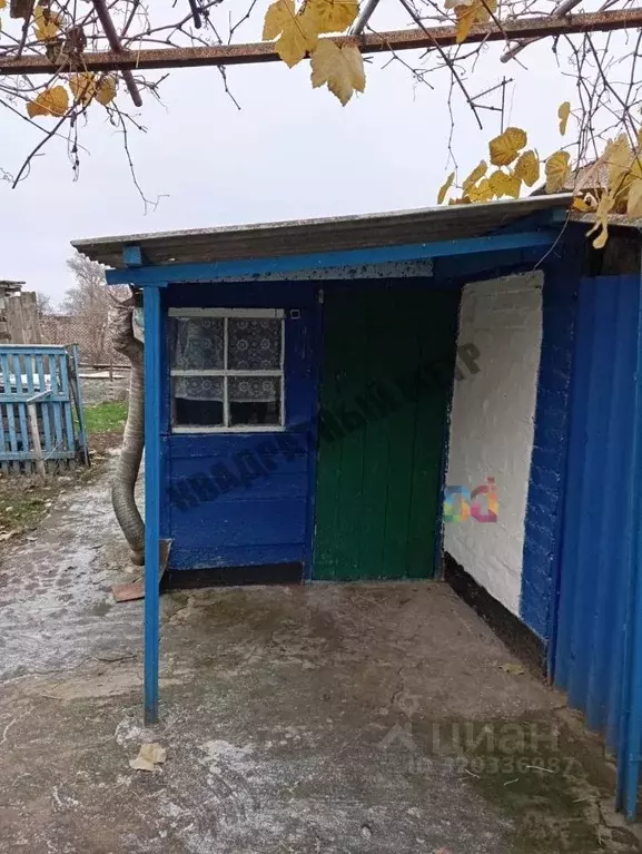 Дом в Калмыкия, Городовиковский район, с. Виноградное Пролетарская ул. ... - Фото 2