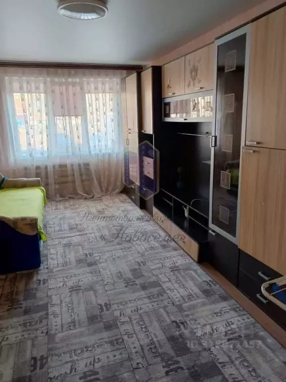 2-к кв. Белгородская область, Старый Оскол Интернациональный мкр, 7 ... - Фото 0