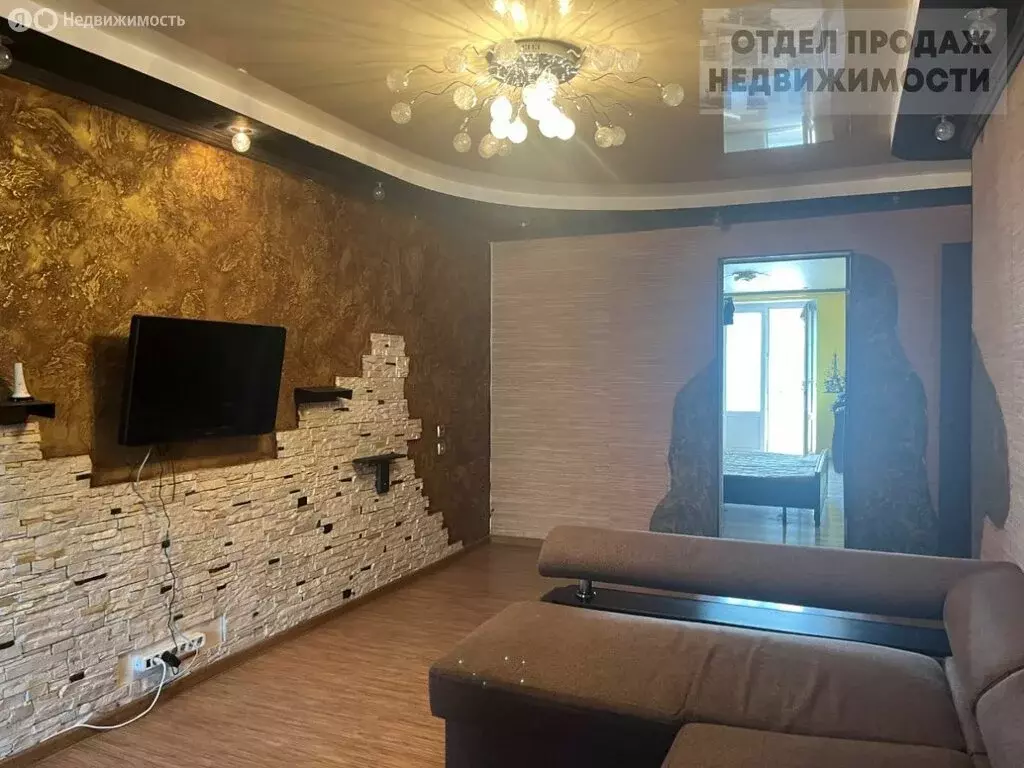 3-комнатная квартира: Крымск, улица Фадеева, 25 (72 м) - Фото 1