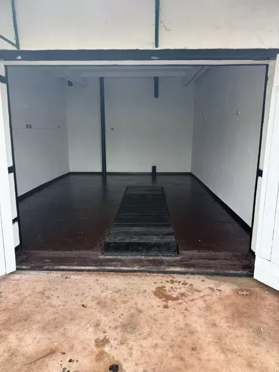 Гараж в Московская область, Одинцовский городской округ, пос. Барвиха  ... - Фото 2