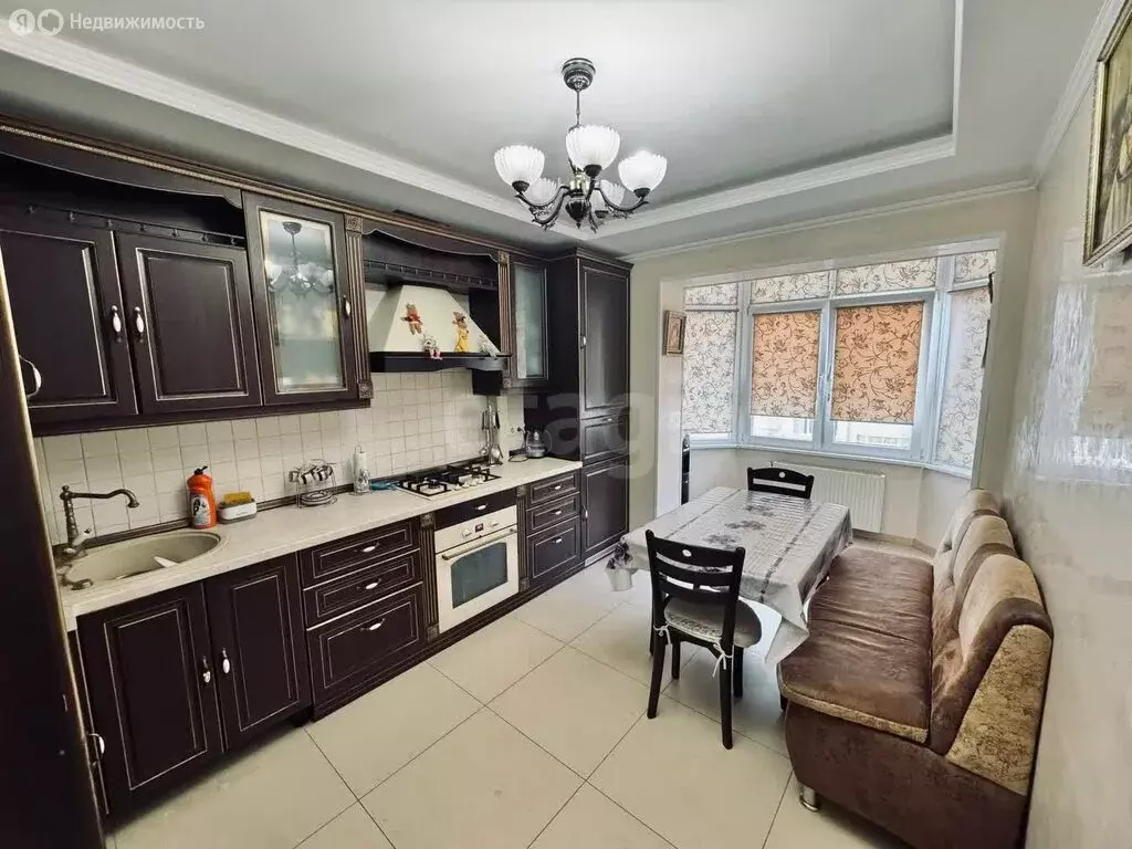 3-комнатная квартира: Симферополь, Луговая улица, 6Н/2А (80 м) - Фото 0