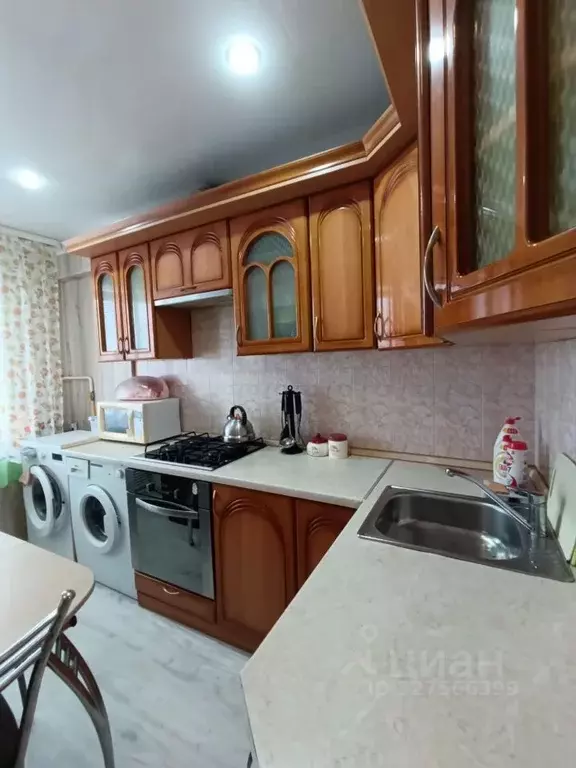 3-к кв. Брянская область, Брянск ул. Молодой Гвардии, 2а (62.4 м) - Фото 1