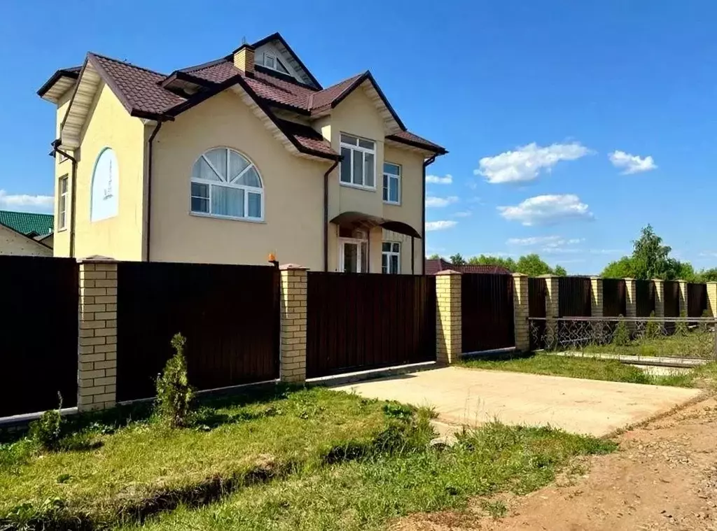 Дом в Тверская область, Калязин ул. Пушкина, 2/9 (230 м) - Фото 1