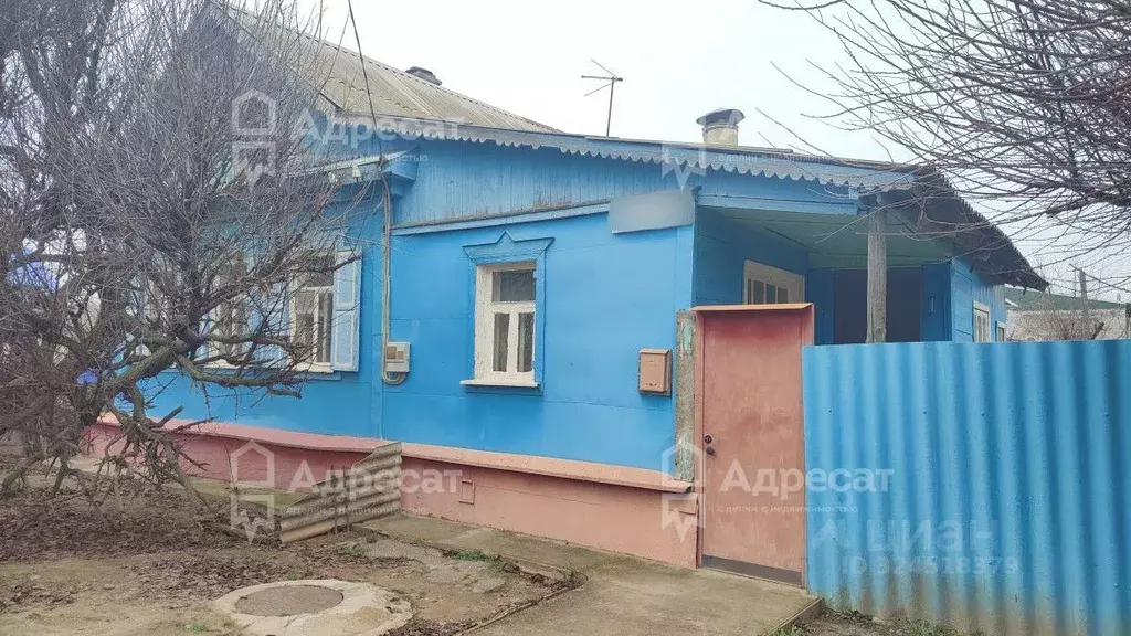 Дом в Волгоградская область, Волгоград Верхнезареченский пгт, ул. ... - Фото 1