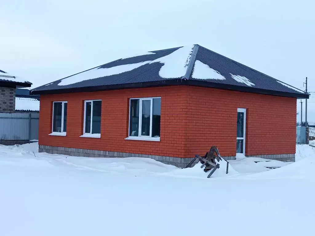 Дом в Ульяновская область, Чердаклинский район, Мирновское с/пос, с. ... - Фото 2