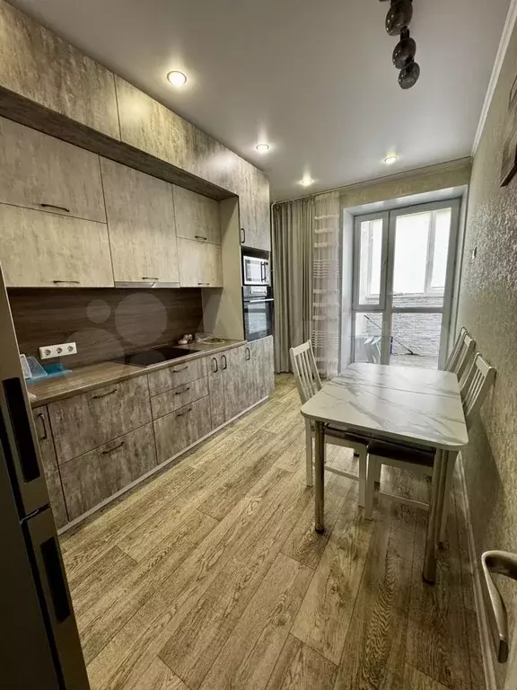 1-к. квартира, 40 м, 6/9 эт. - Фото 1
