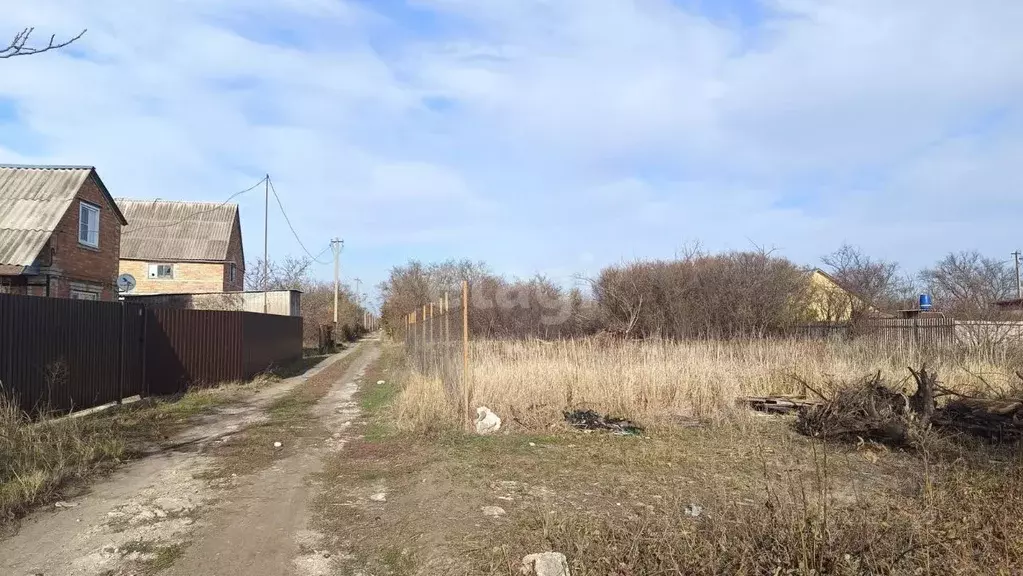 Участок в Краснодарский край, Ейское городское поселение, пос. ... - Фото 0