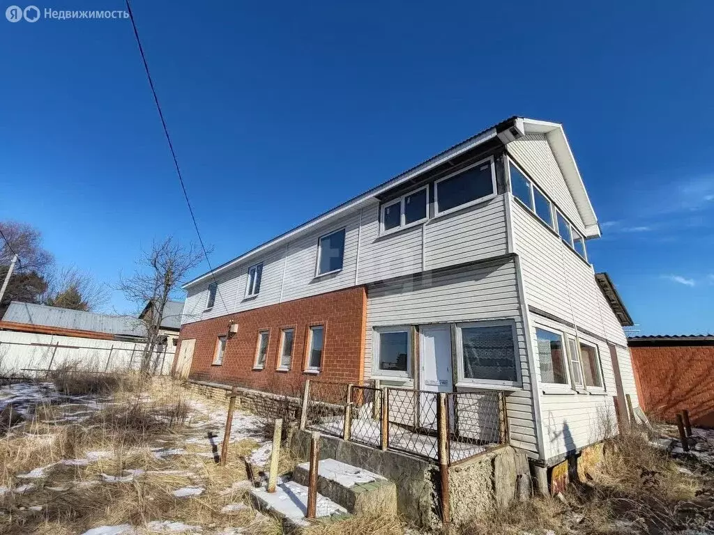 Дом в Корекозево, село Корекозево, Центральная улица (289.9 м) - Фото 1