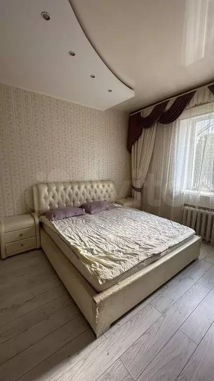 3-к. квартира, 85 м, 3/3 эт. - Фото 1