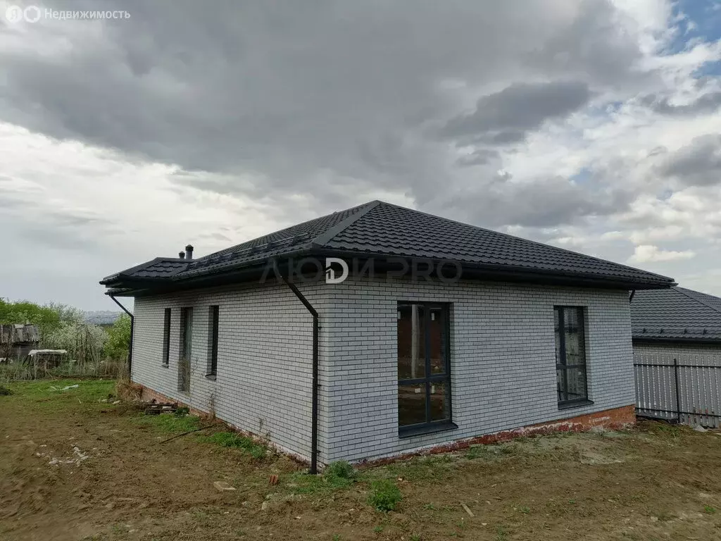 Дом в муниципальное образование Саратов, деревня Долгий Буерак, ... - Фото 1