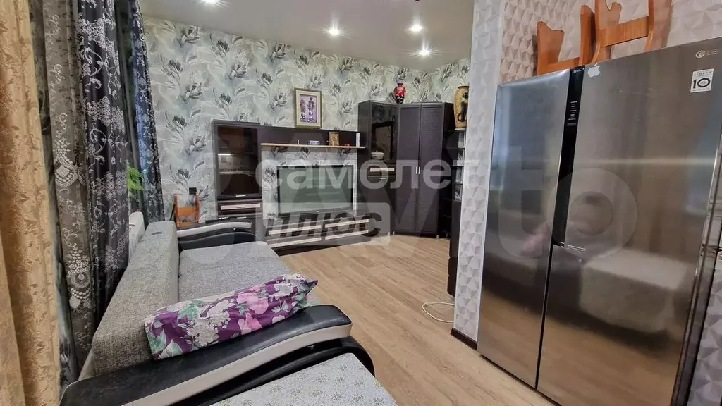 2-к. квартира, 55 м, 1/5 эт. - Фото 0