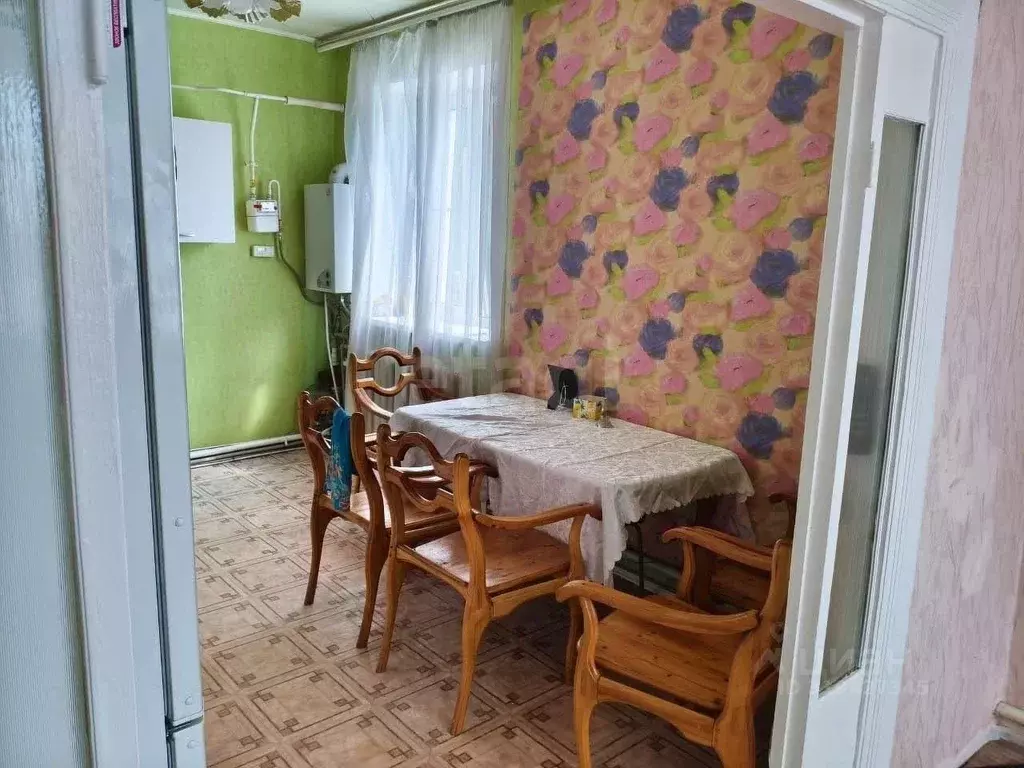 Дом в Кировская область, Зуевка ул. Труда, 99 (200 м) - Фото 1