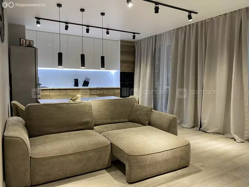 2-комнатная квартира: Казань, проспект Альберта Камалеева, 30 (61 м) - Фото 2