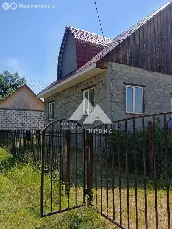 Дом в Барнаул, микрорайон Затон, Островная улица, 1 (180.4 м) - Фото 1