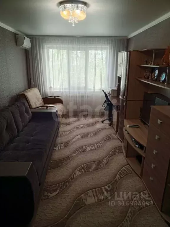 1-к кв. Белгородская область, Алексеевка Заводская ул., 9 (35.9 м) - Фото 0