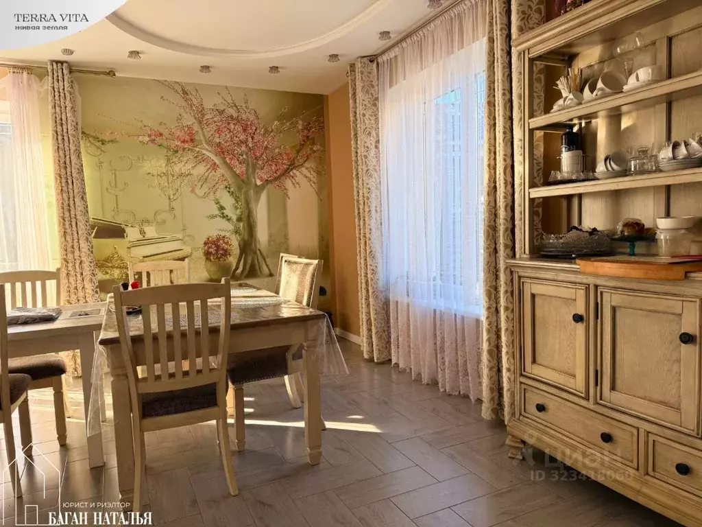 Дом в Калининградская область, Гурьевск ул. Кумачевская, 1 (289 м) - Фото 1