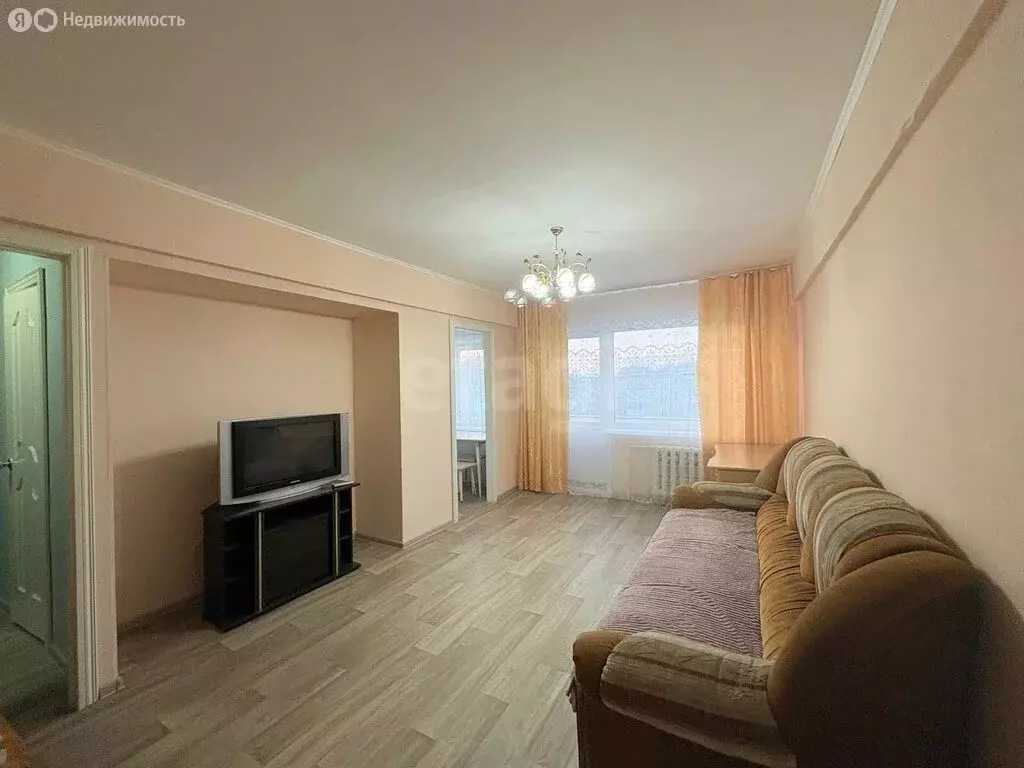 2-комнатная квартира: Ачинск, 4-й микрорайон, 15 (45.7 м) - Фото 2