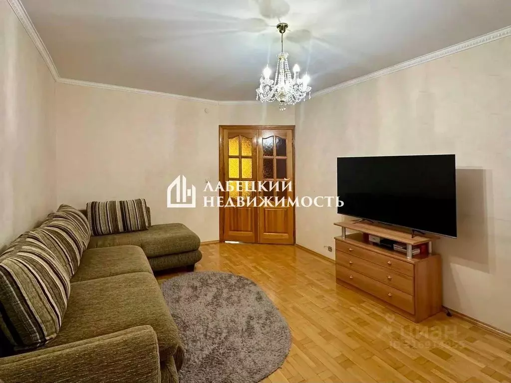 3-к кв. Курская область, Курск ул. Радищева, 28 (57.5 м) - Фото 0