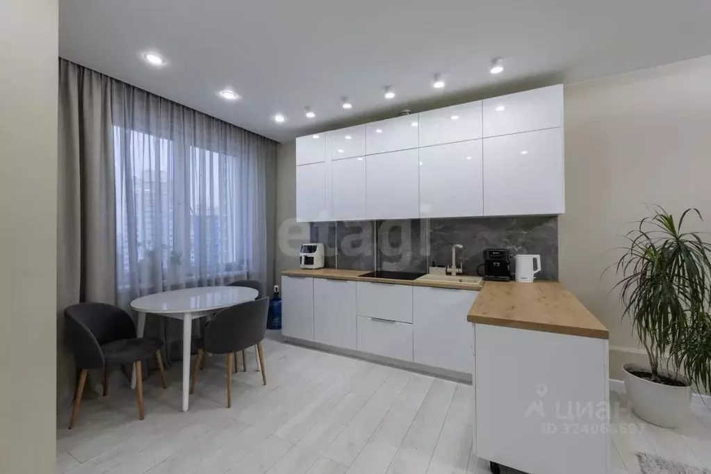 2-к кв. Пермский край, Пермь ул. Карла Модераха, 6 (60.4 м) - Фото 2