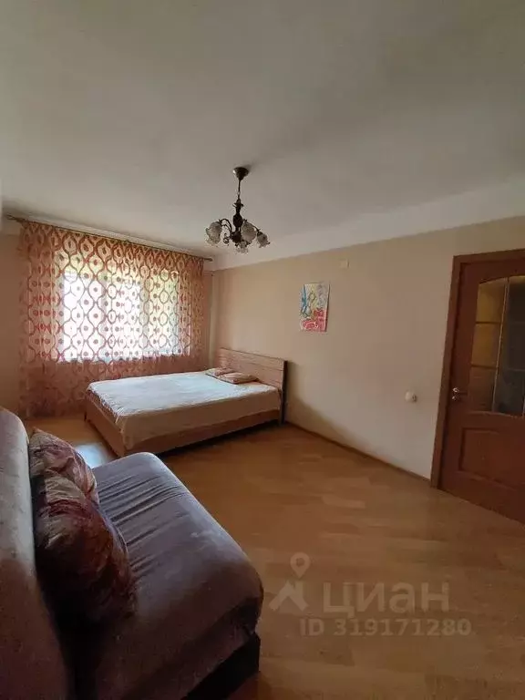 1-к кв. Дагестан, Каспийск ул. Амет-хан Султана, 2В (33.0 м) - Фото 0