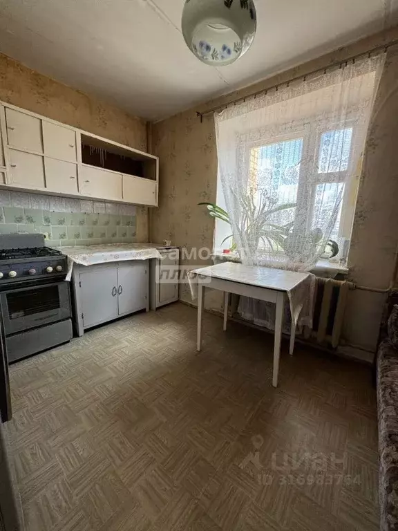 1-к кв. Вологодская область, Череповец Октябрьский просп., 49 (40.0 м) - Фото 1