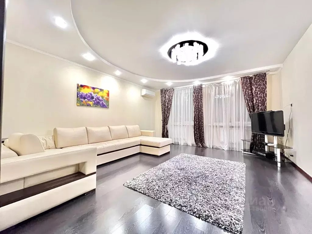 2-к кв. Татарстан, Казань ул. Достоевского, 52 (76.0 м) - Фото 0