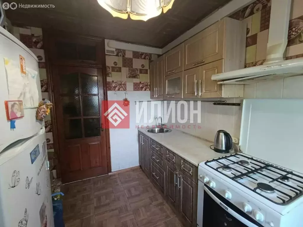 3-комнатная квартира: Севастополь, проспект Октябрьской Революции, ... - Фото 2