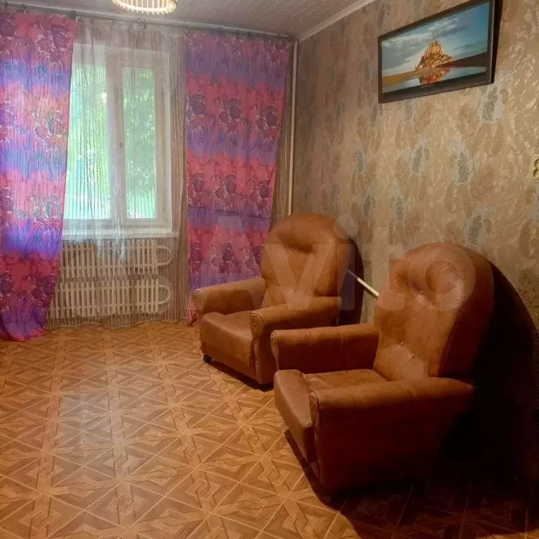 Комната 14 м в 1-к., 1/5 эт. - Фото 0