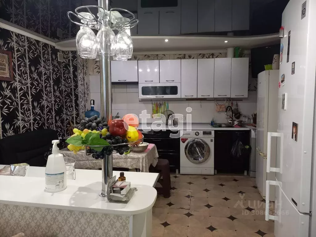 Дом в Крым, Саки ул. Красноармейская (80 м) - Фото 1