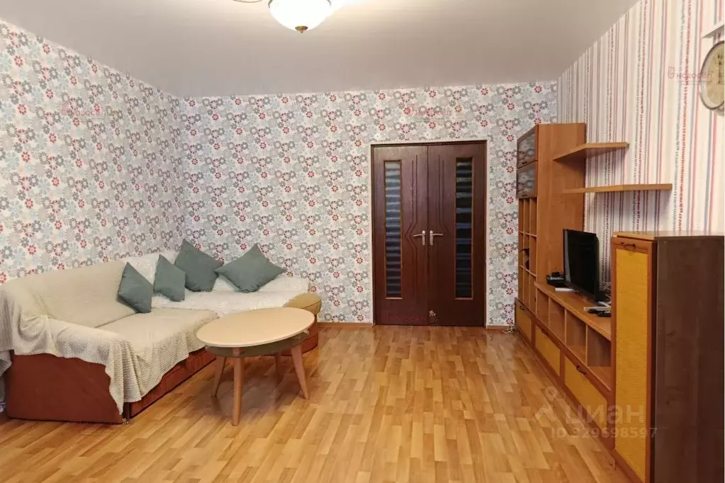 2-к кв. Свердловская область, Первоуральск Береговая ул., 10А (77.0 м) - Фото 2