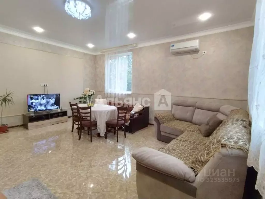 Дом в Ростовская область, Шахты Пригородная ул. (100 м) - Фото 1