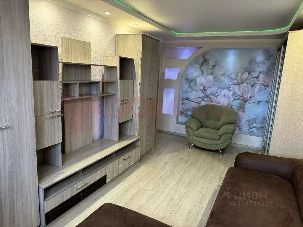 2-к кв. Ростовская область, Шахты пер. Лермонтова, 26А (55.1 м) - Фото 1