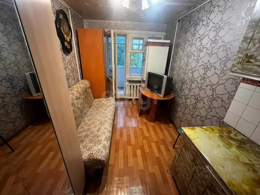 Студия Тюменская область, Тюмень ул. Мельникайте, 63 (14.0 м) - Фото 1