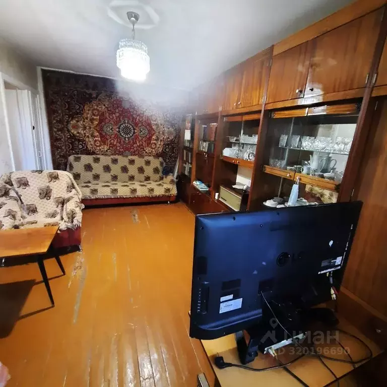 2-к кв. Омская область, Омск 1-й кв-л, 4 (44.8 м) - Фото 2