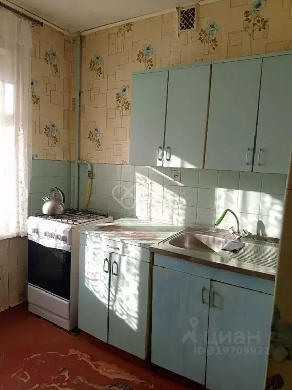 4-к кв. Волгоградская область, Волгоград ул. Академика Богомольца, 16 ... - Фото 0