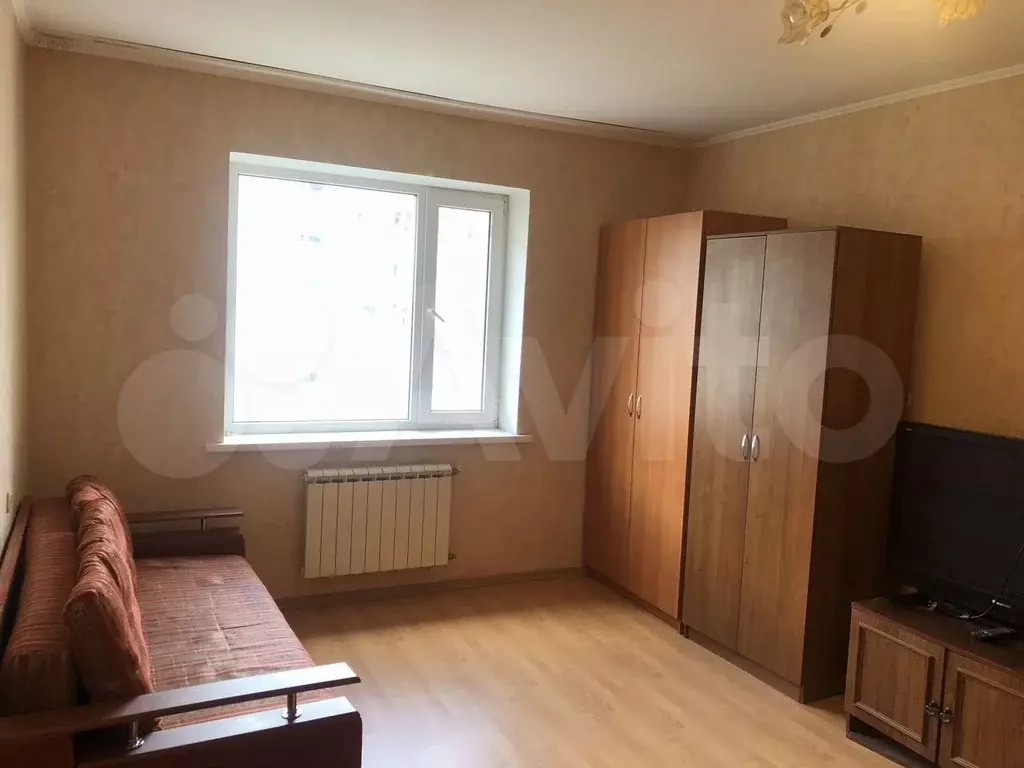 1-к. квартира, 43 м, 7/10 эт. - Фото 1