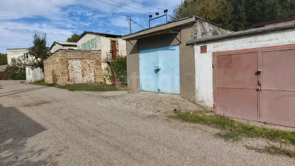 Гараж в Крым, Саки ул. Гайнутдинова (23 м) - Фото 2