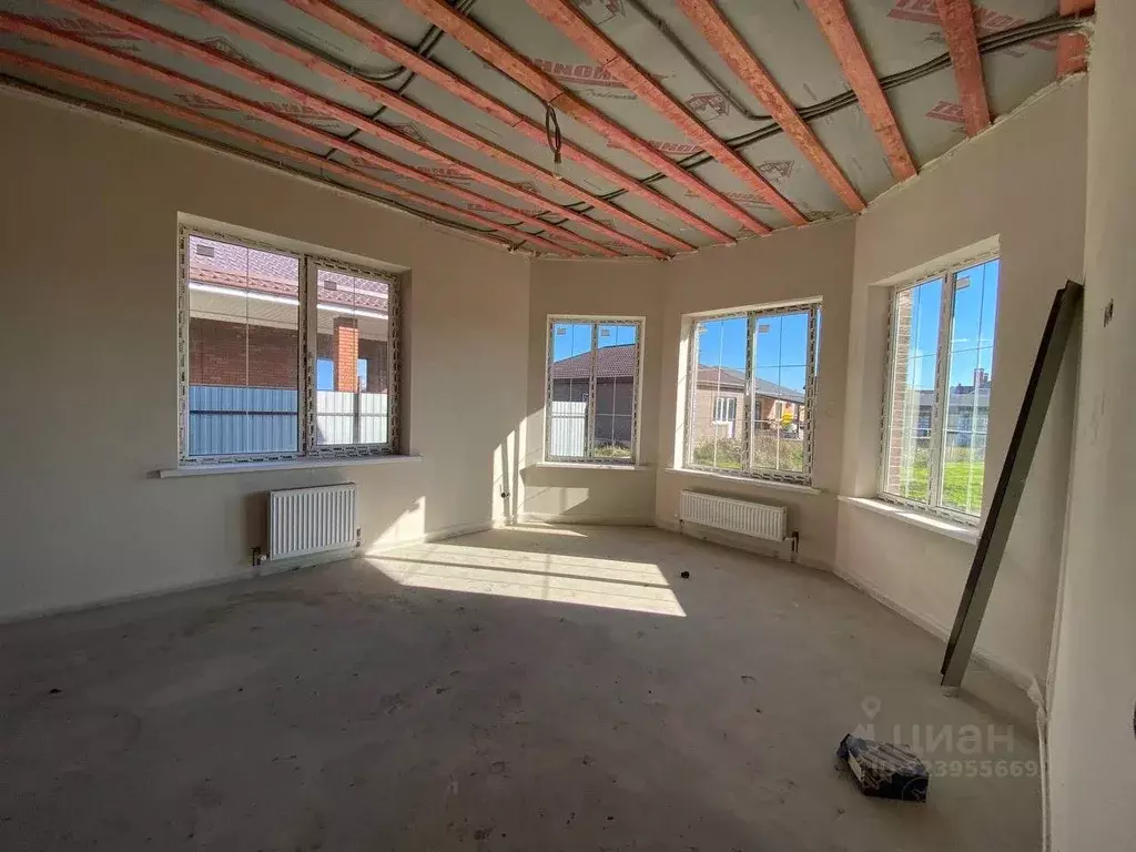 Дом в Ростовская область, Азовский район, Обильненское с/пос, пос. ... - Фото 1