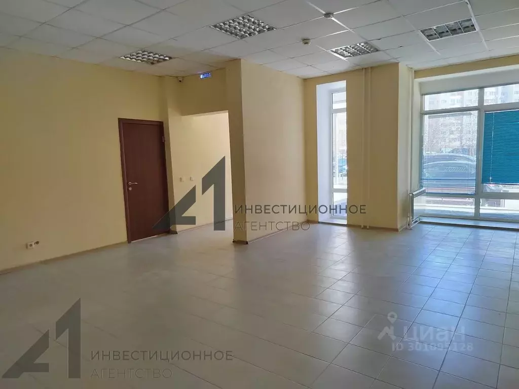 Торговая площадь в Тюменская область, Тюмень Тюменский-1 мкр, ул. ... - Фото 0
