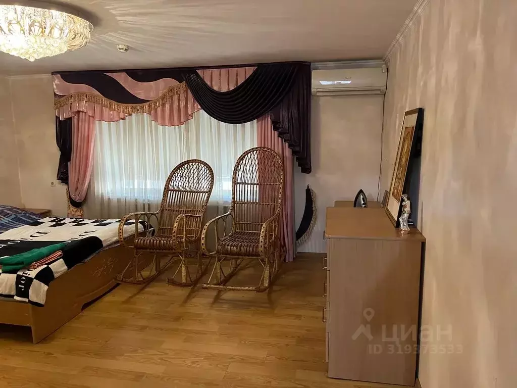 2-к кв. Ставропольский край, Пятигорск Ессентукская ул., 28Д (90.0 м) - Фото 1