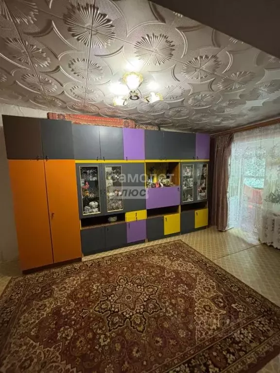 3-к кв. Астраханская область, Астрахань ул. Адмирала Нахимова, 129 ... - Фото 0