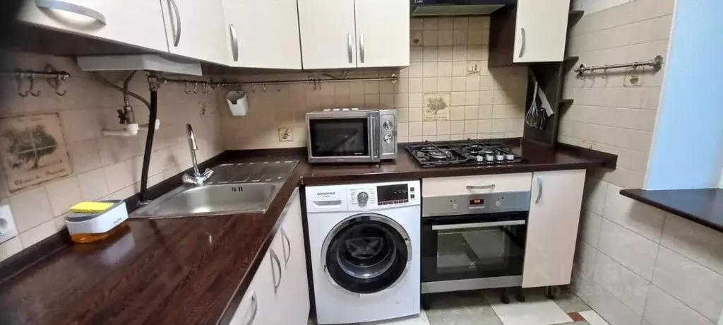 3-к кв. Санкт-Петербург Школьная ул., 17 (55.9 м) - Фото 1