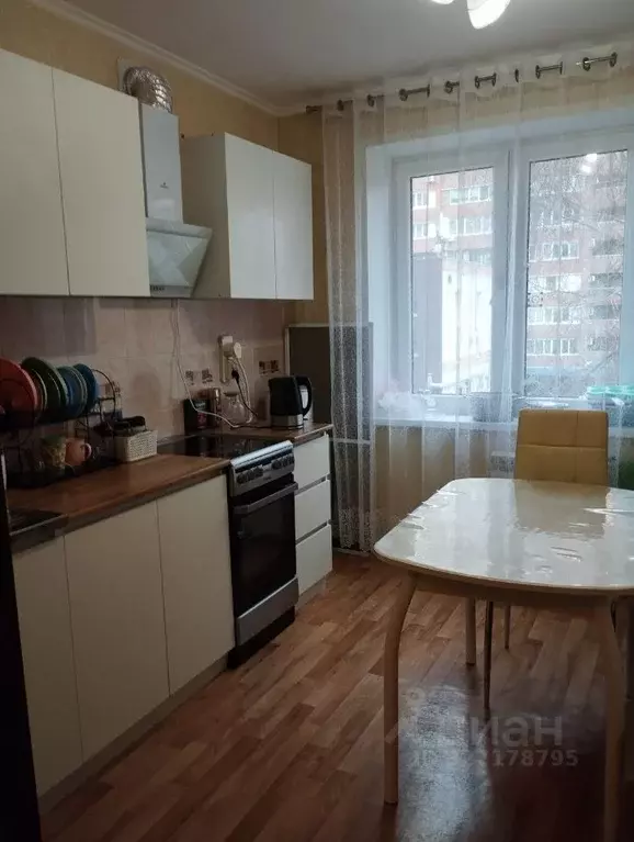 2-к кв. Самарская область, Тольятти 16-й кв-л, бул. Цветной, 3 (52.3 ... - Фото 1