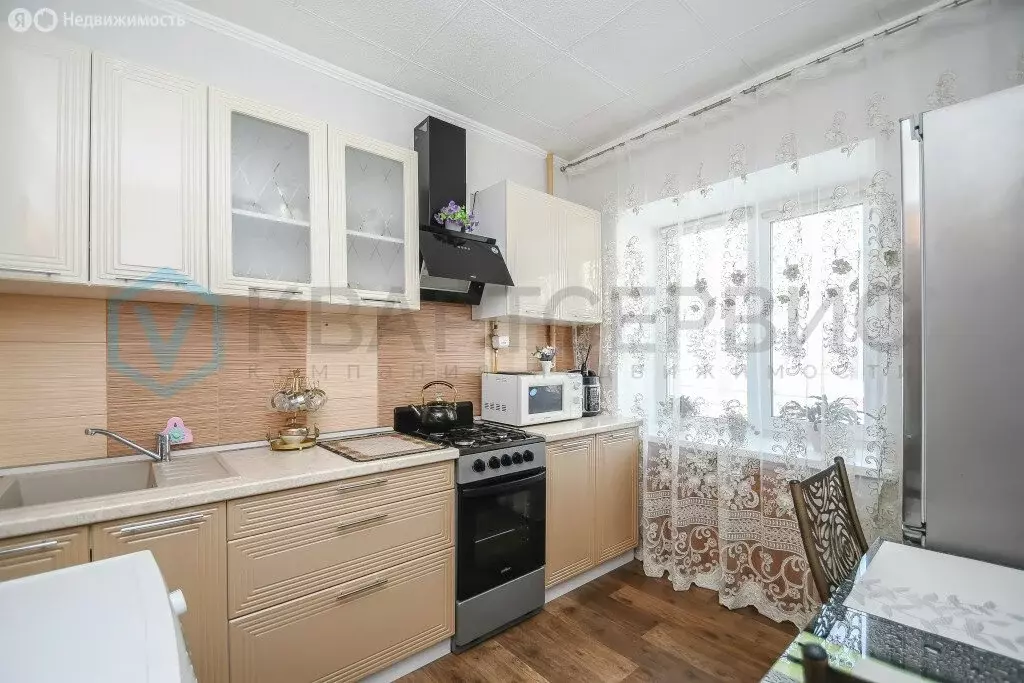 2-комнатная квартира: Омск, улица 10 лет Октября, 138 (40.5 м) - Фото 1