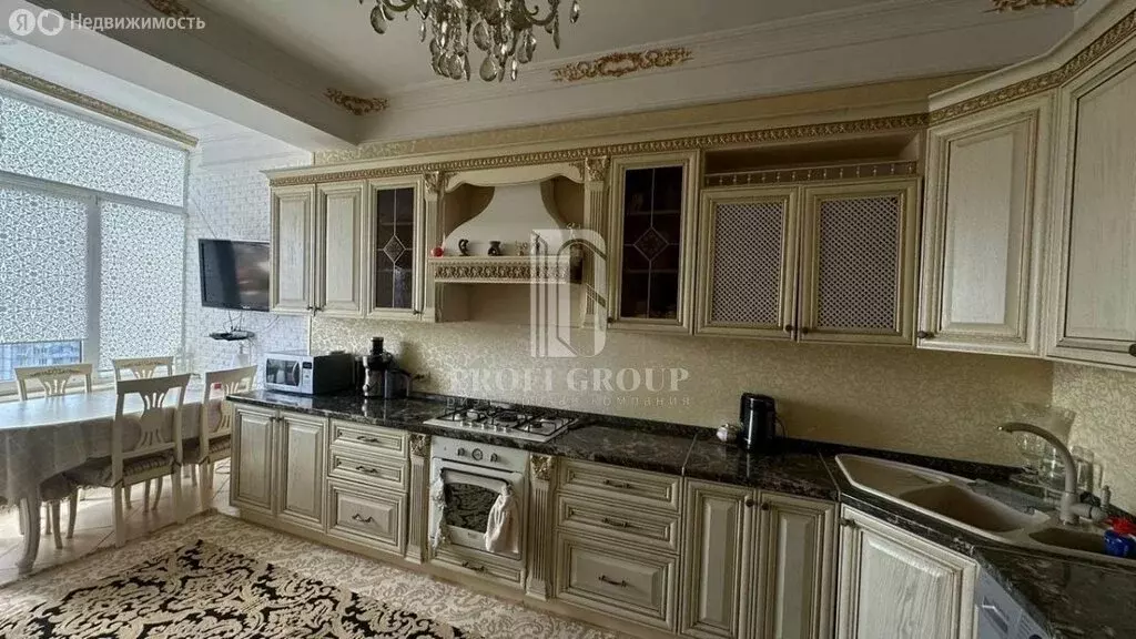 2-комнатная квартира: Махачкала, улица Магомета Гаджиева, 40 (64 м) - Фото 1