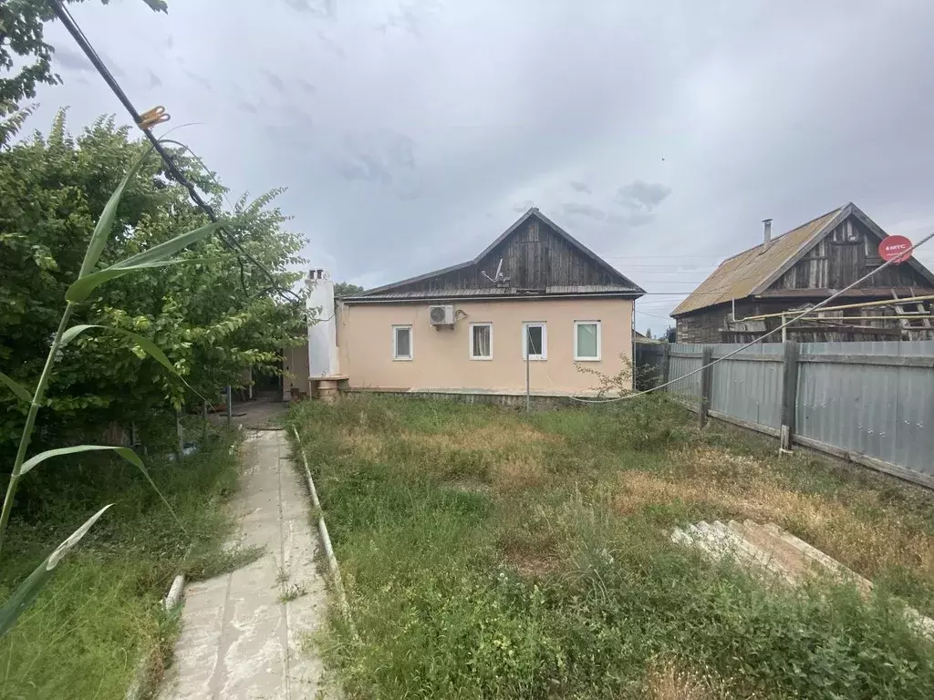 Дом в Астраханская область, пос. Володарский ул. Лермонтова, 39 (81 м) - Фото 2
