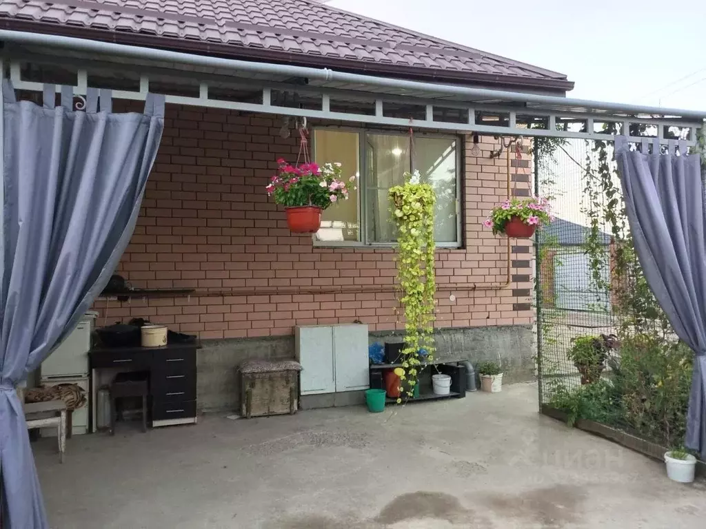 Дом в Краснодарский край, Абинск Ростовская ул., 41 (107 м) - Фото 1