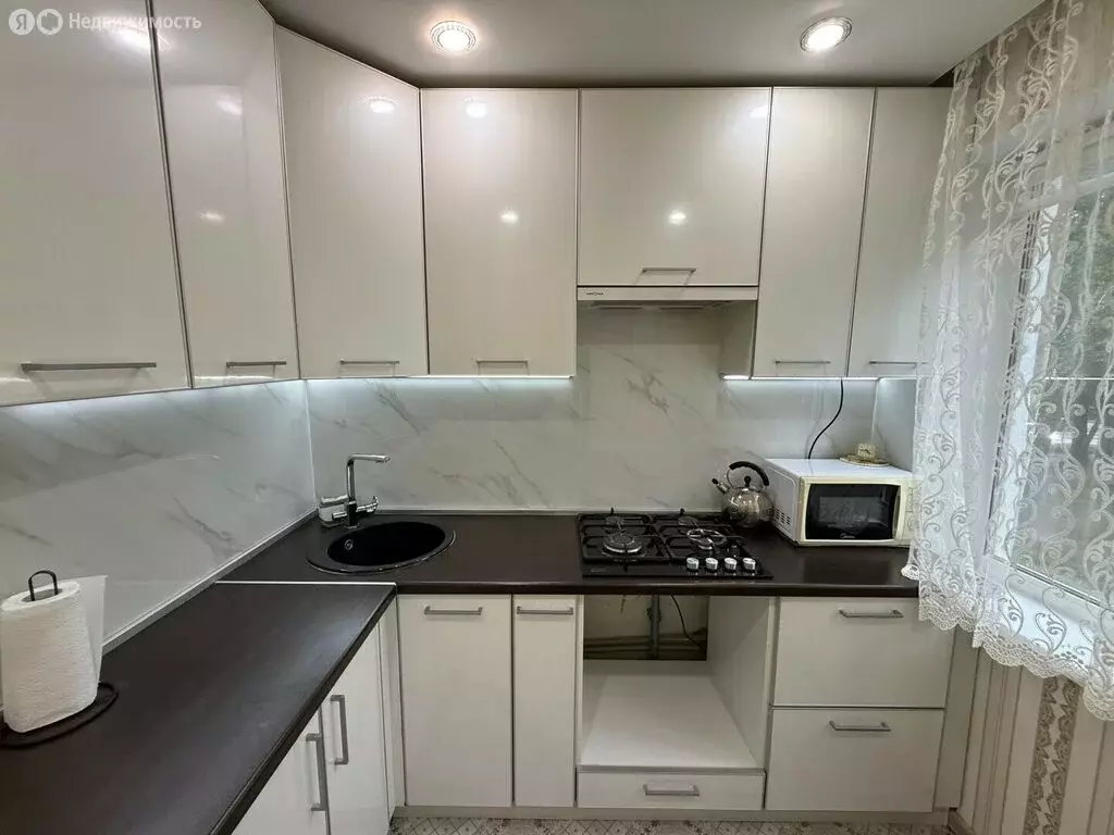 3-комнатная квартира: Кстово, улица Свободы, 24 (61.3 м) - Фото 1