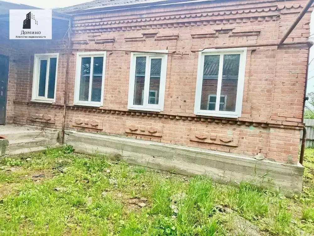 Дом в Краснодарский край, Новокубанский район, Советская ст-ца ул. ... - Фото 1