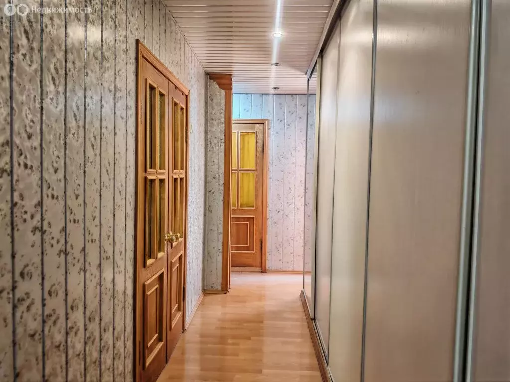 3-комнатная квартира: посёлок городского типа Нахабино, ... - Фото 1